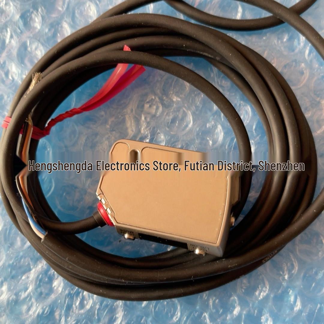 

Keyence LR-ZH500 Series: Models LR-ZH500P, LR-ZB250N, LR-ZH500CN, LR-ZH500CP, LR-ZH500N LR-ZB100N