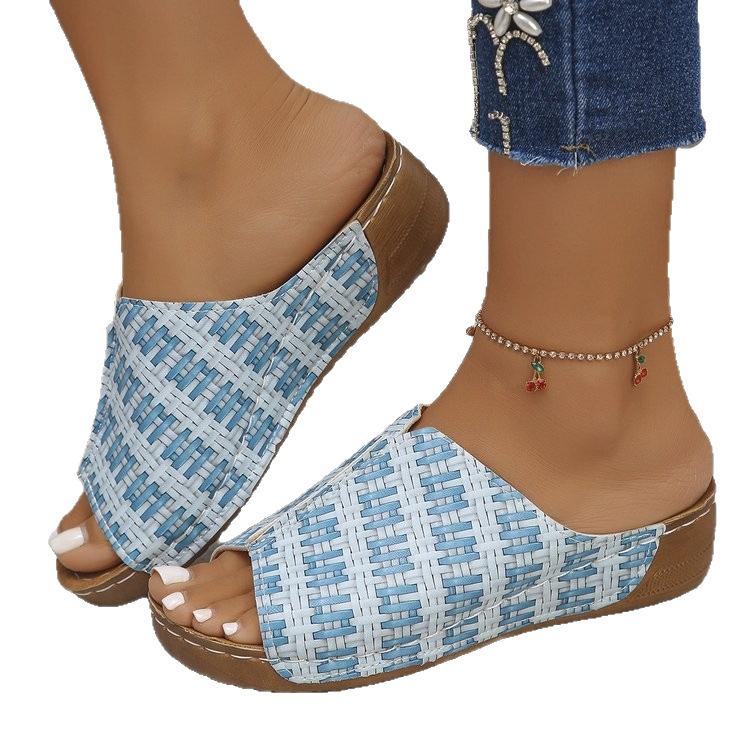 Spring and summer new sandals women's outer wear women's shoes comfortable platform heel simple half slippers women