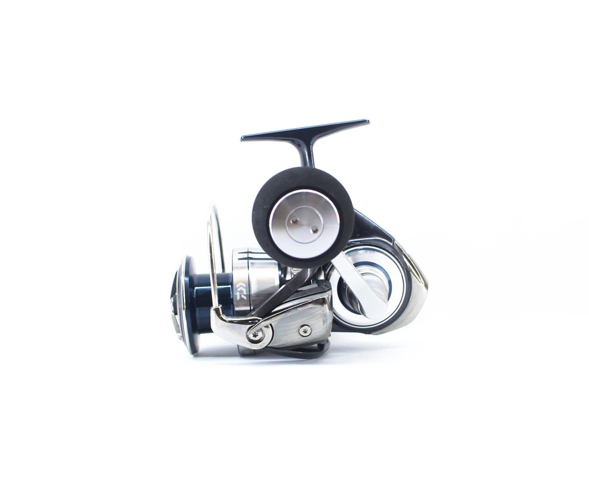 

Катушка Daiwa для спиннинга 21 Certate SW G 5000-XH (7434)