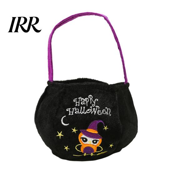 Large Capacity Candy Holder Halloween Trick or Treat Bucket, 9.8x5.9 Inch Pumpkin Witch Black Cat Plush Children's Tote Bag, Soft Basket with