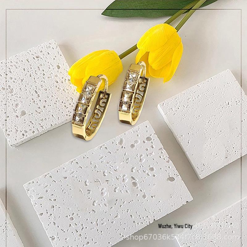 European-American Geometric U-shaped Gold-Plated Copper Earrings with Square Zirconia Backs