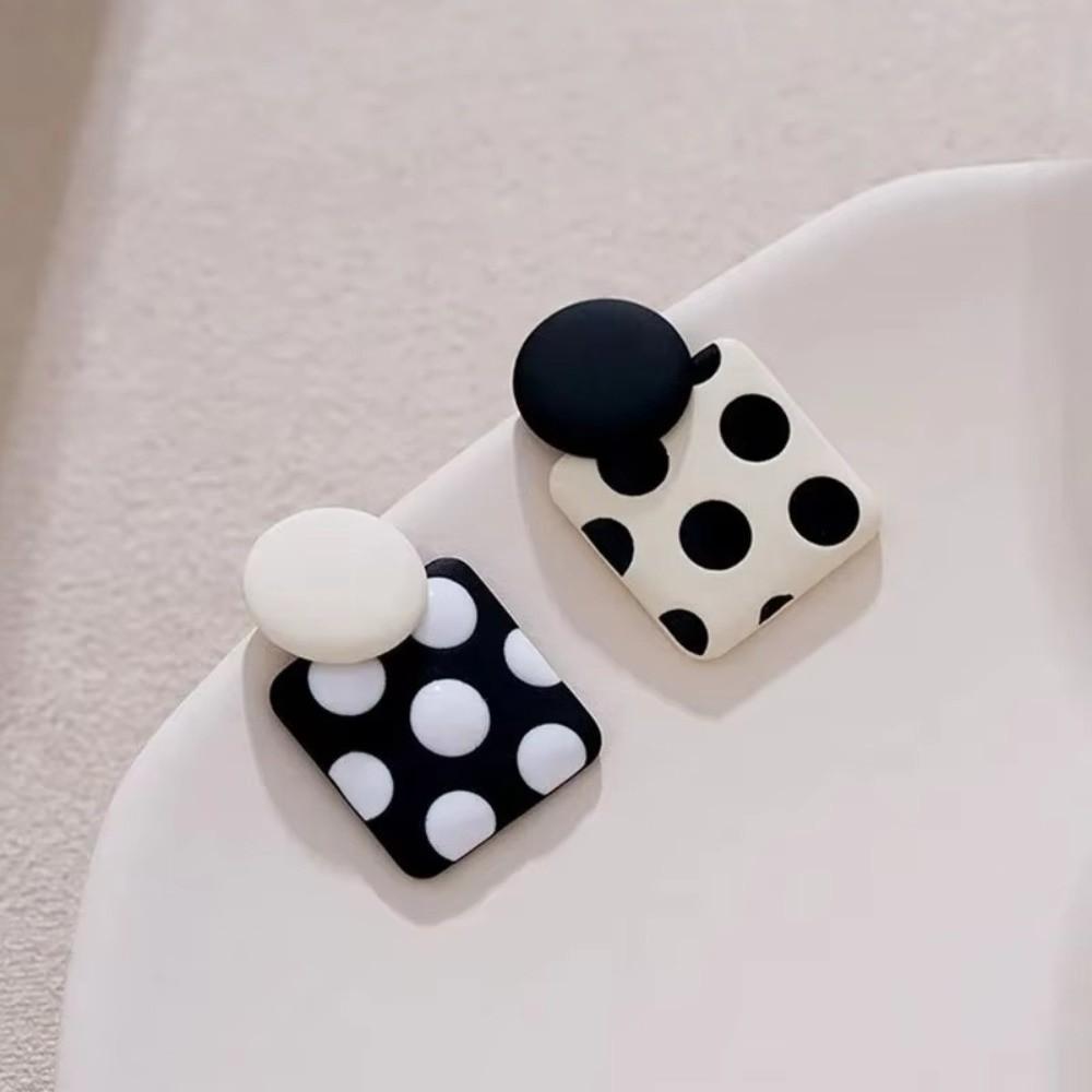Flower Polka Dot Earrings Zinc Zinc Alloy Jewelry Gift French Style Round Stud Earrings  Date