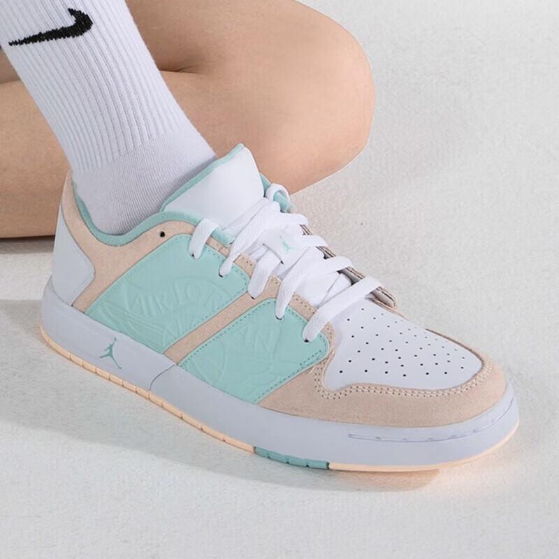 Air Jordan Nu Retro 1 Low GS Guava Ice Kids Sneakers Cream Jade-Ice White FB4412-800