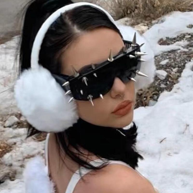 Myopia Sunglasses Women's Durable High Quality Retro Edgy Punk High End Designer Style Oversized Riveted For Both Male Sun Glasses Cm