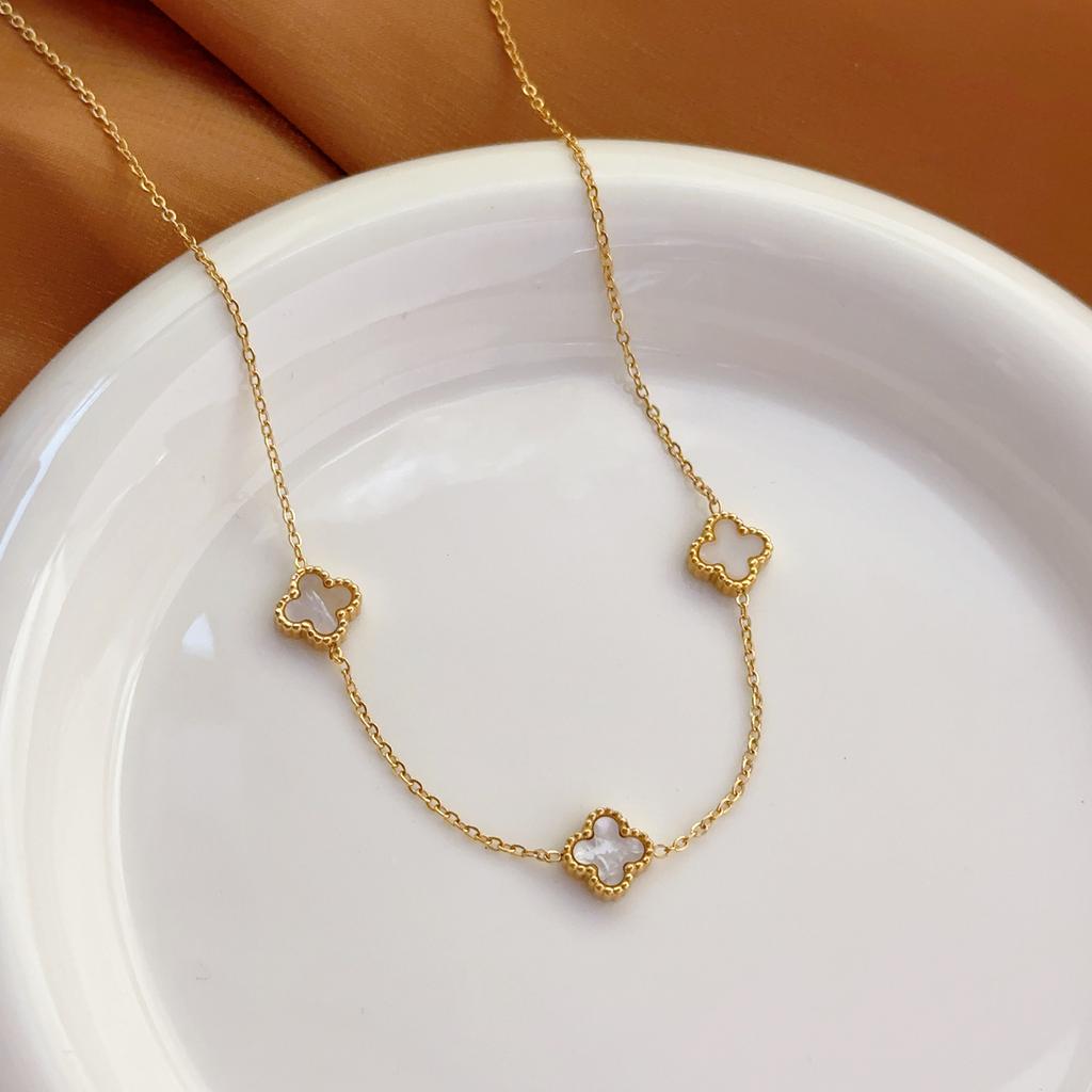 Four-Leaf Clover Necklace Female Titanium Steel Does Not Fade Temperament Collarbone Chain Net Red New 18k High-Grade Bracelet