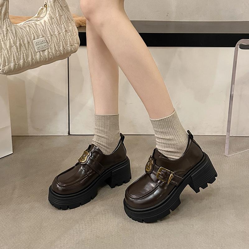 Retro Damen-Slingpumps mit dickem Absatz, Dameneinzelschuhe 2025 Frühling neu, dicksohlige Muffinsohle, britischer Stil, runde Spitze, kleine Lederschuhe Damen