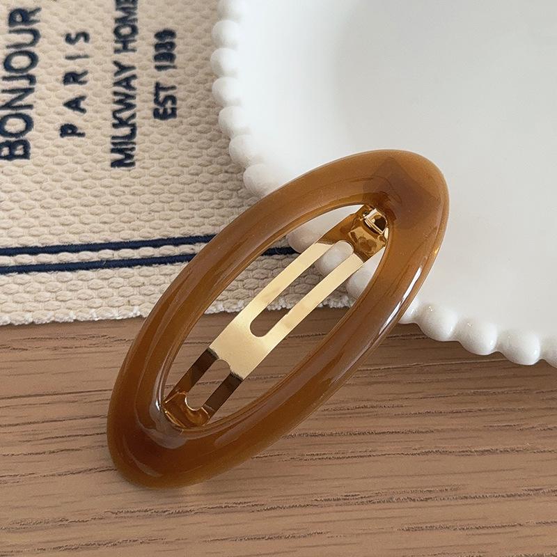Korean-Style Acrylic Hair Clip for Women – Perfect for Back-of-Head Half Updo, Spring Clip Hair Accessory