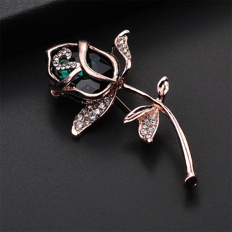 Flower Brooches Women Jewelry Accessories Fashion Brooch and Pin with Rhinestone Stainless Steel Pins Clothing Decorations