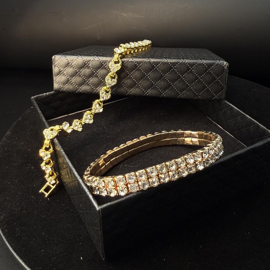 Two-piece Ladies' Bracelet Set Heart-shaped Bracelet + Double-row Zirconia Bracelet. Minimalist Style. Ideal for Halloween Gifts