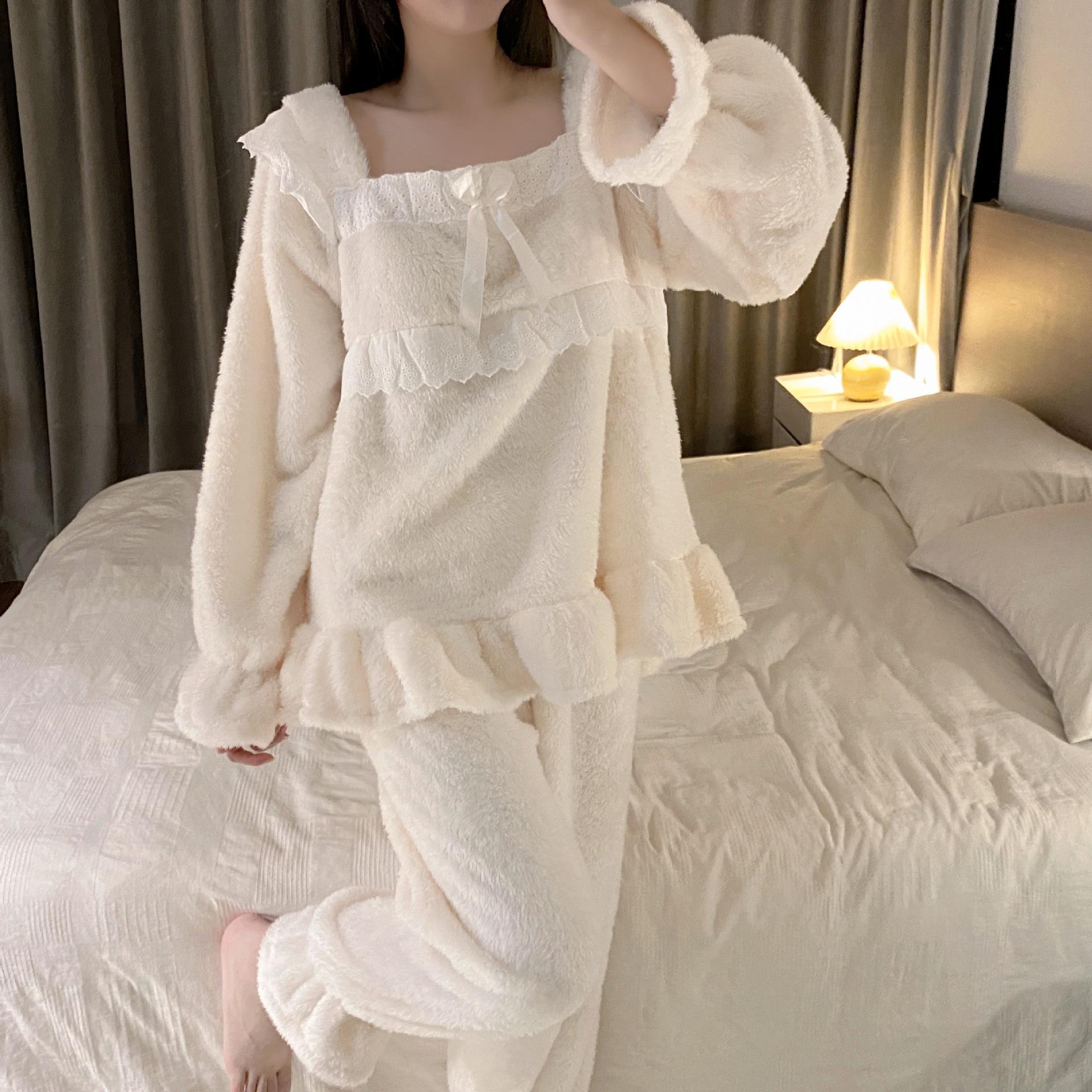 

Женский фланелевый пижамный комплект с квадратным воротником: Милый, плотный коралловый флис на осень/зиму - большой размер, стиль принцессы. M