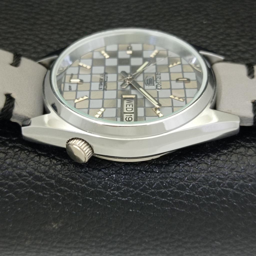 VINTAGE REFURBISHED SEIKO 5 AUTOMATIC JAPAN MENS GREY COLOR DIAL WATCH A440461-9 Sk-a440461-1