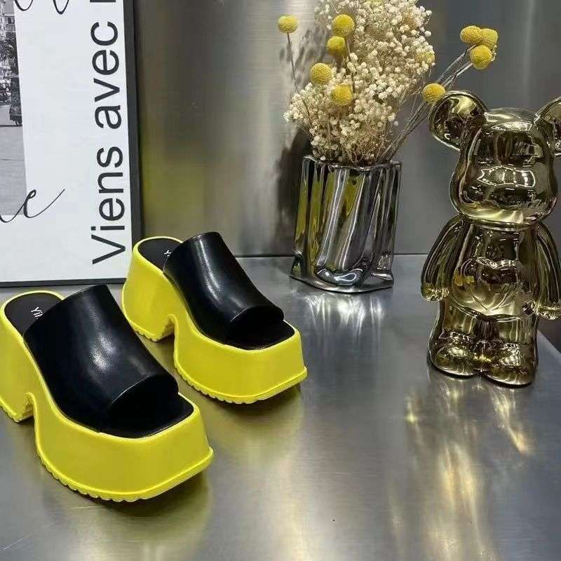 Thick-soled Slippers for Women's Summer Wear 2025 New Muffin Heightening One-word Slippers High-end Casual Sandals Tide
