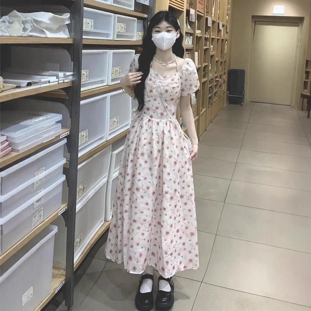 Coffee break French floral dress women's summer neck strap temperament sweet and beautiful milk fufu gentle first love long dress