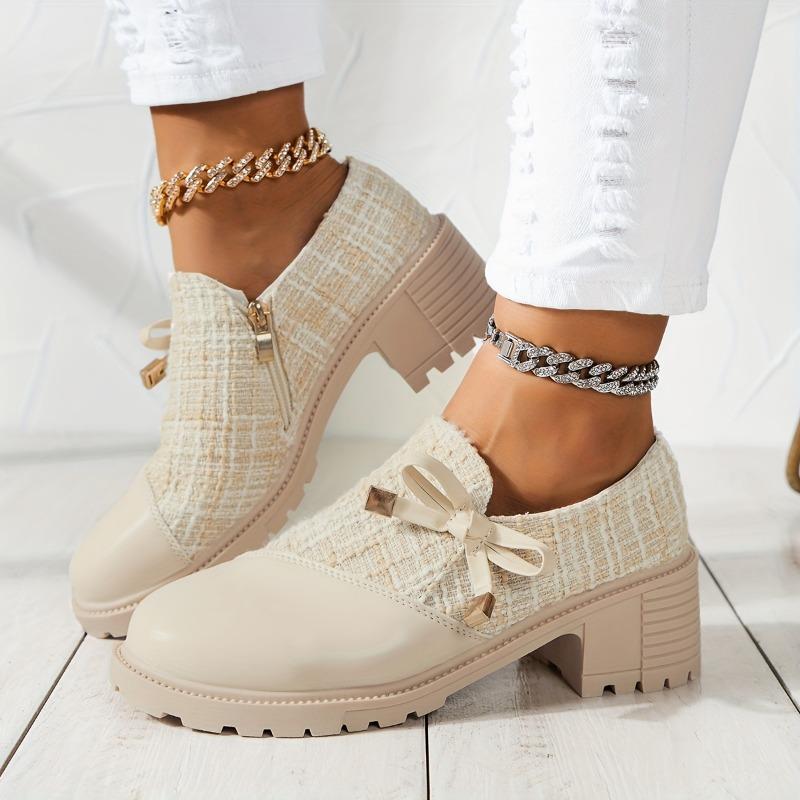 Heel Shoes with Bouclé Patch and Bow Decoration