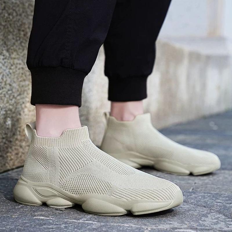 Elastic Socks Sports Shoes for Men Quick-Drying Miked Colour Jump On Clearance Sale Jogging HikingTrekking Man Casual Sneaker