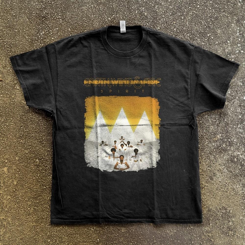 Earth Wind Fire Spirit Front Classic Unisex TShirt Size S5XL Unisex T-Shirt XL
