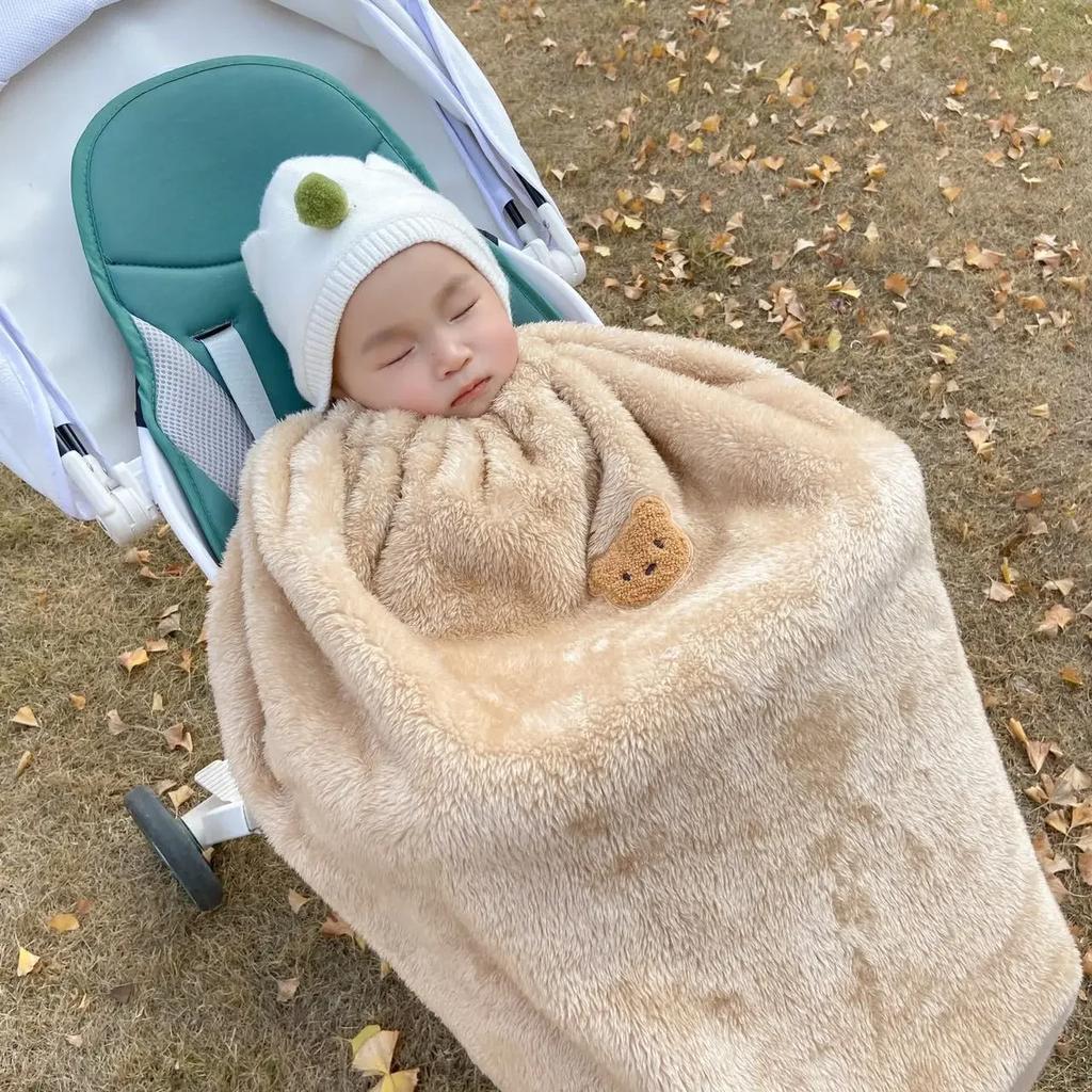 Thickened Soft Flannel Baby Blanket with Elastic Band Buckle Winter Cloak Stroller Cover Windproof Quilt Infant Cloak Nap Cover