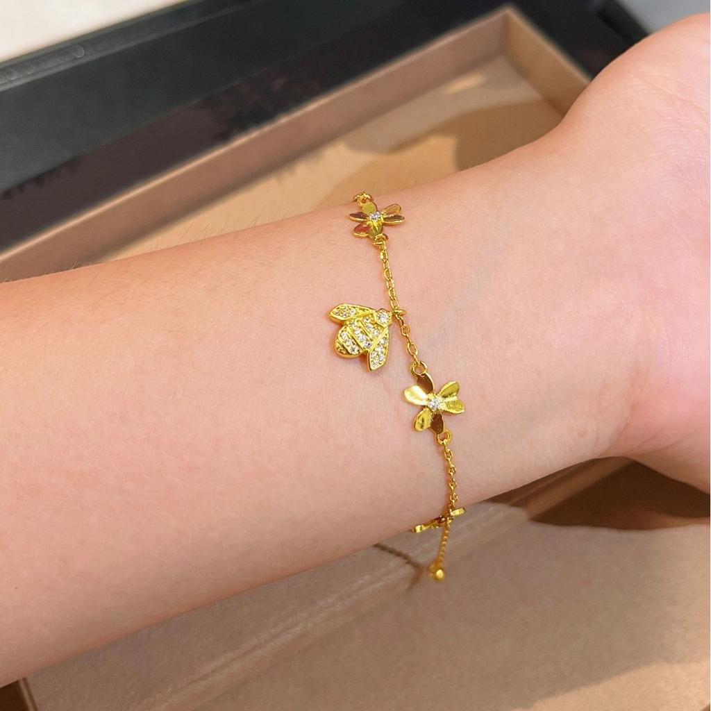 Retro French Lucky Clover Bee Bracelet Temperament Multi-Flower High-End Design Sense Pull-Out Jewelry