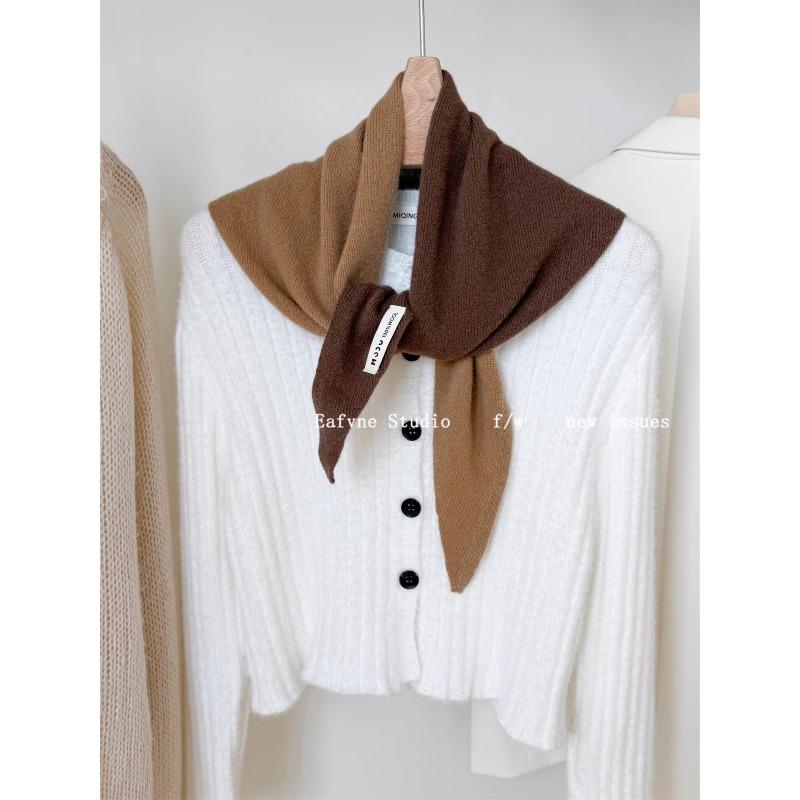 

Mary Korean high-quality 100% pure wool WOOL versatile color matching triangle towel knitted shawl cape cover 110*38CM