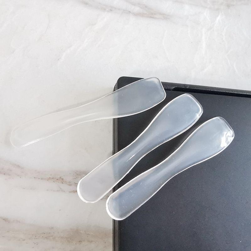 6CM Plastic Spoon for Face Cream, Mask, and Eye Cream Applications