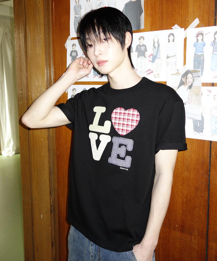 Mimdeowodeulobeu Hello World Patchwork Love T-Shirt_Black