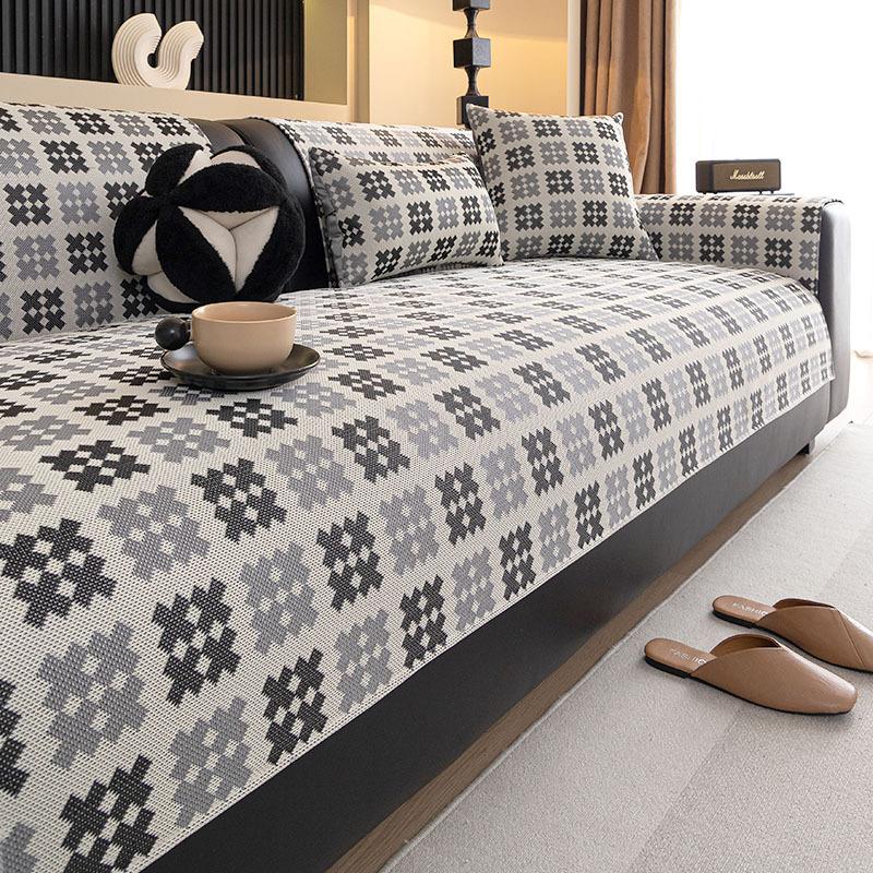 

One-Piece Straight-Edge Sofa Cushion New Light Luxury High-End Fixed Four-Season Universal Sofa Cushion 70*70cm