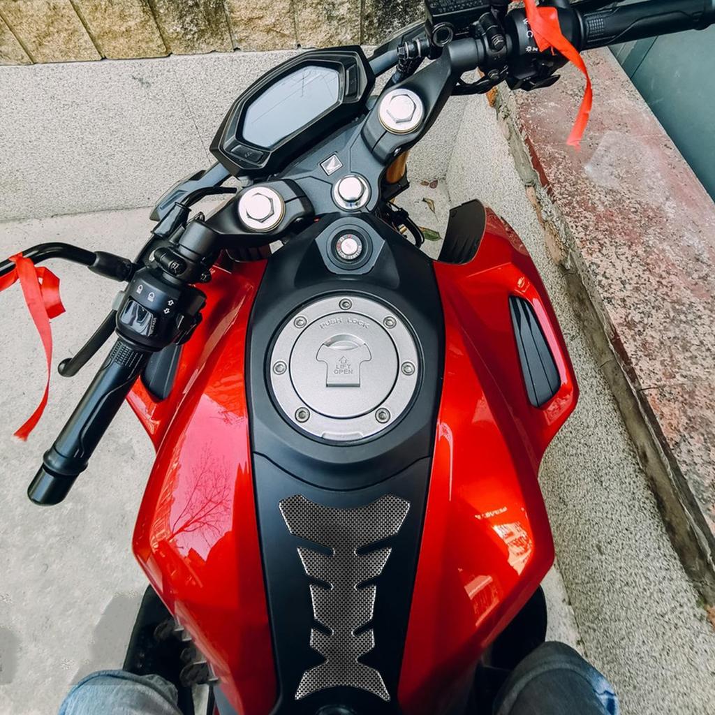 Gevrkjenp Motorcycle Tank Protector, Motorcycle Tank Pad,Motorcycle Tank Sticker Waterproof Motorcycle Pad Fishbone |
