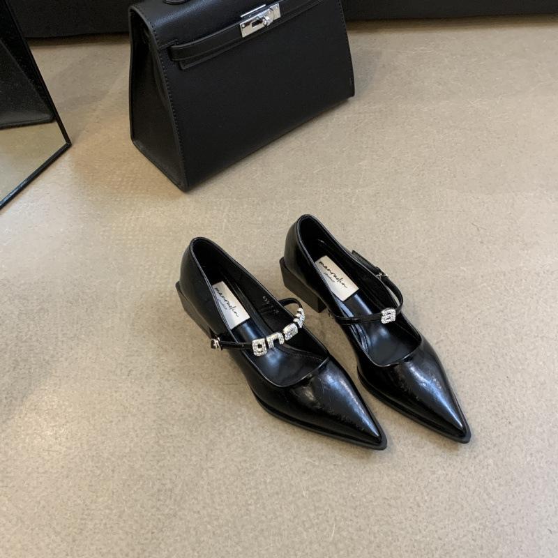 

Туфли Мэри Джейн на французском толстом каблуке, женская обувь на весну и осень 2025 года, новые популярные туфли с острым носком, маленькие кожаные туфли, вечерние серебристые одинарные туфли 39