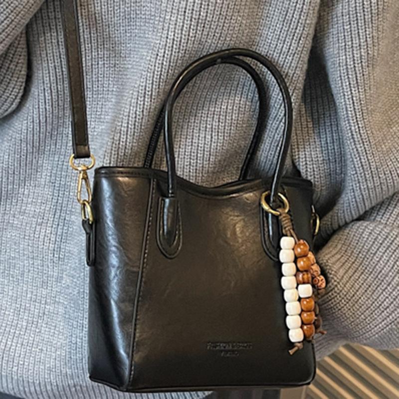 High-value Portable Bucket Bag Women's Winter New Casual Bag Popular Shoulder Bag Vintage Crossbody Bag