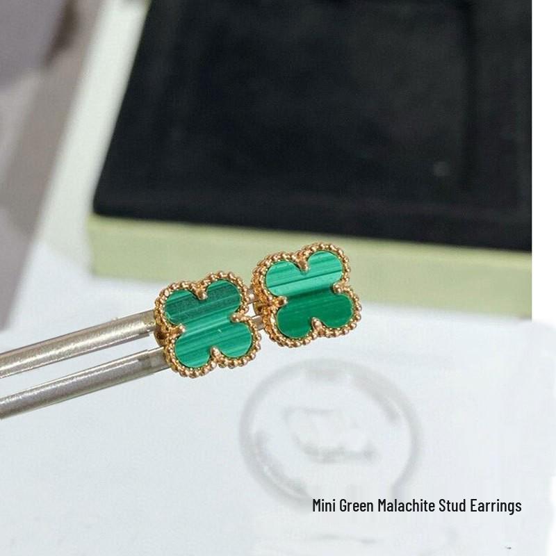 High-Version 18K Rose Gold Earrings: Four-Leaf Clover with White Mother-of-Pearl & Red Agate - Fashionable, Luxurious, INS Style.