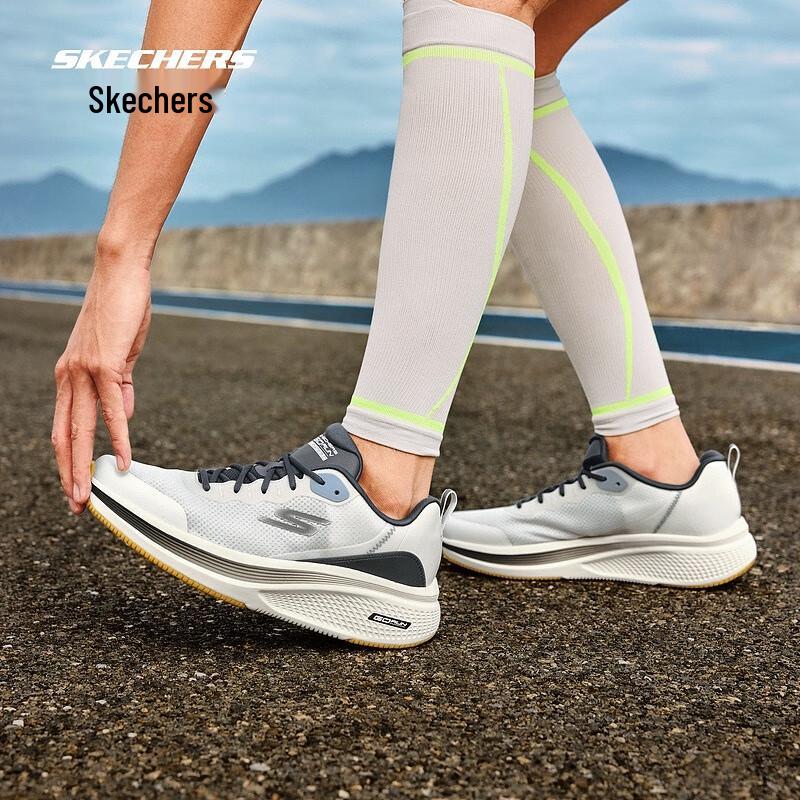 

Skechers Men s GO RUN Elevate 220851 Running Shoes 41
