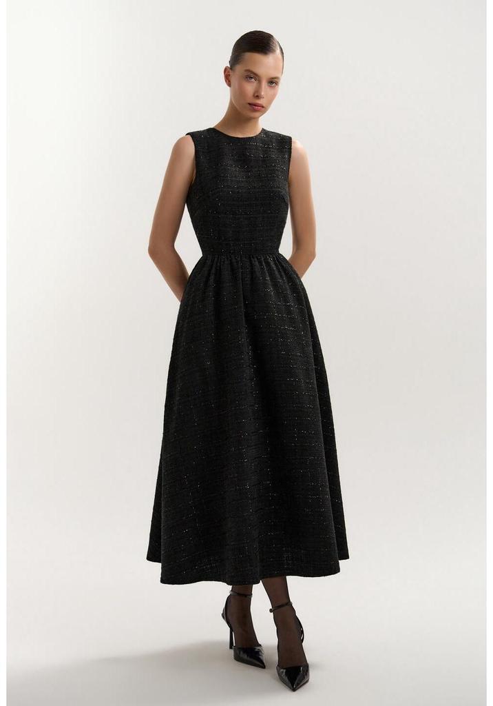 European & American Women's Elegant Solid Color Long Dress - New Fashion, Sophisticated Style.