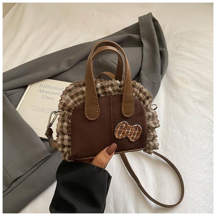 

2025 autumn new fashion portable bowling bag fashion high value matte foreign style messenger bag shoulder bag