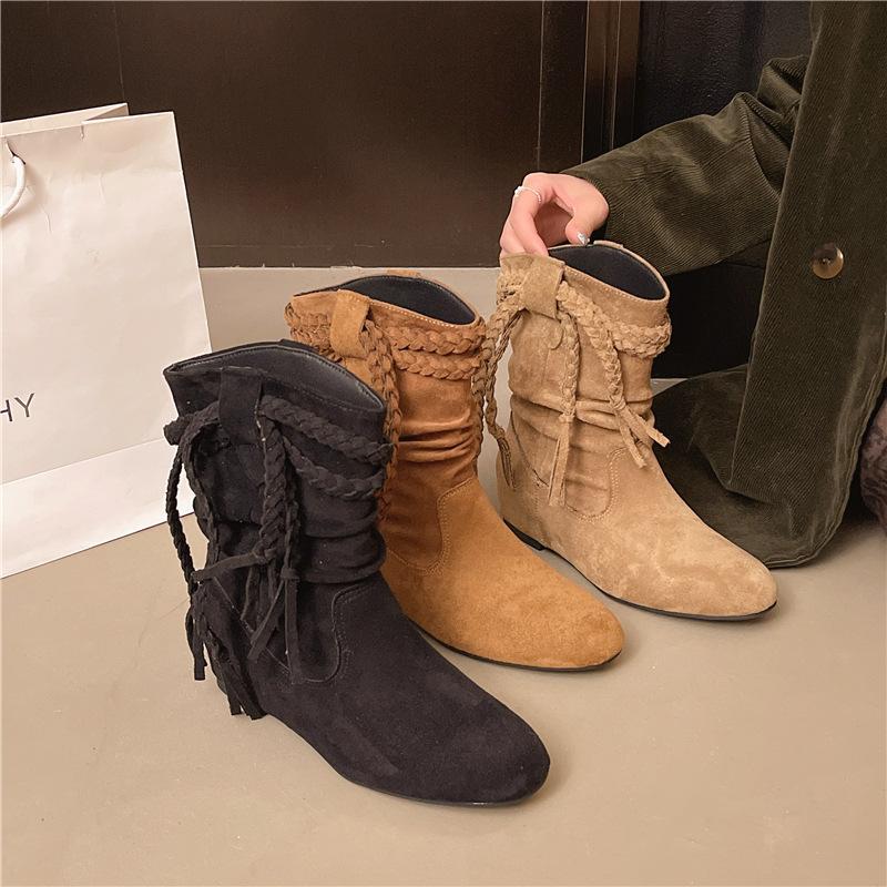 Retro Style Square Head Suede Fringed Strap Thick Heel Medium Boots Women's Autumn 2025 New Sleeve Versatile Fringed Boots