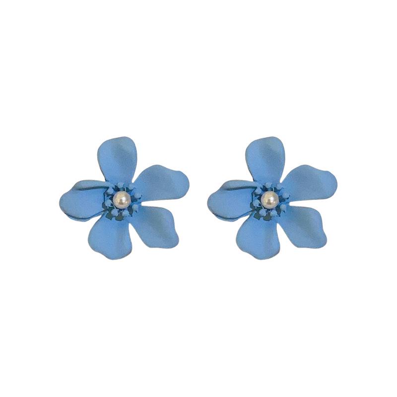 Simple Fresh Flower Pearl Sterling Silver Stud Earrings: Sweet Mori Girl Fashion for Women