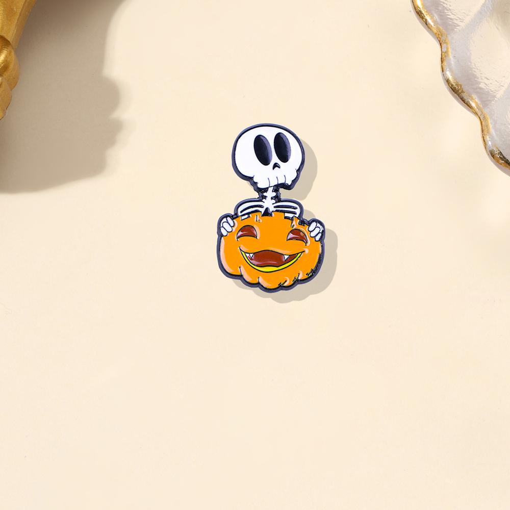 Cartoon Skull Witch Pumpkin Head Bat Brooch Universal Alloy Badge Clothes Backpack Scarf Accessories Halloween Brooch чёрный
