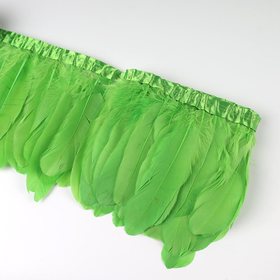Bordures en Plumes d'Oie Ruban Franges 2 Yards/pièce Couture Artisanat Plume dans Robe Jupe Décoration Murale pour Vêtements de Fête