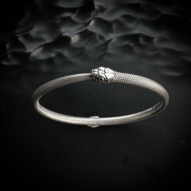Elegant Alloy Craftsmanship Ouroboros Bracelet Symbolic Daily Wear Bangle Mystical Jewelry for Party Wear