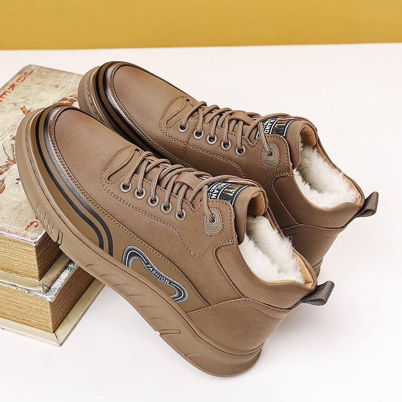 Men's Shoes 2025 Autumn New Trend Board Shoes Men's Leather Shoes Fleece Warm Outdoor Tooling Sports and Leisure Shoes