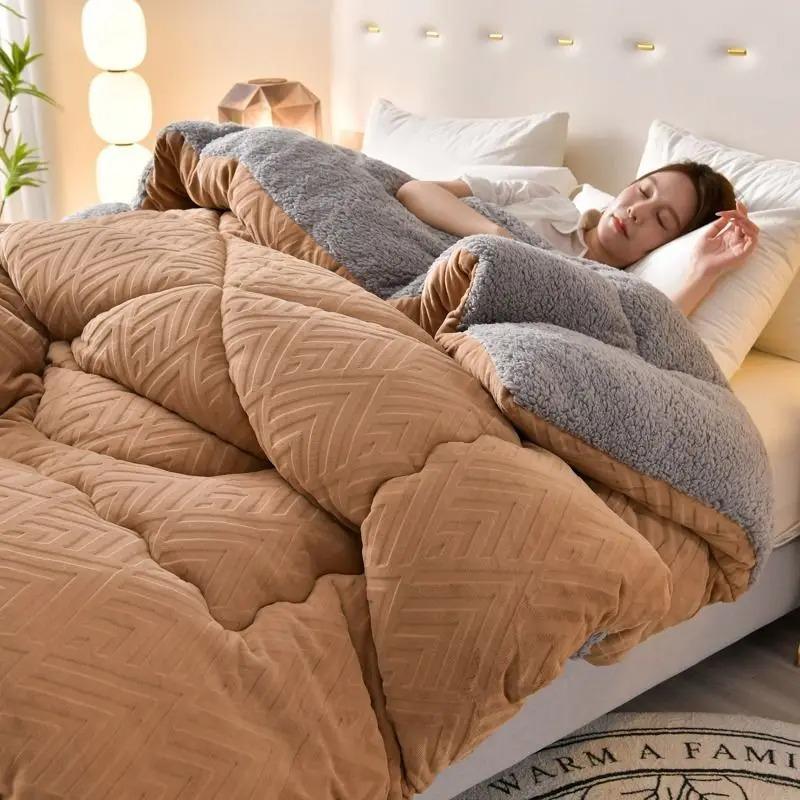 Super Warm Lamb Cashmere Quilt Winter Blanket Velvet Fabric Quilts Thickened Comforter Core Queen Full Size Weighted Blankets