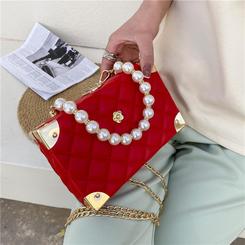 2025 New Women's Rhombus Chain Bag Pearl Portable Oblique Span Small Square Bag Korean Edition Embroidery Thread Box Bag