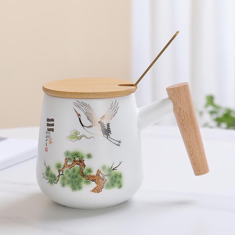 Ceramic Tea Brewing Cup with Lid - Ideal for Office and Gift Giving