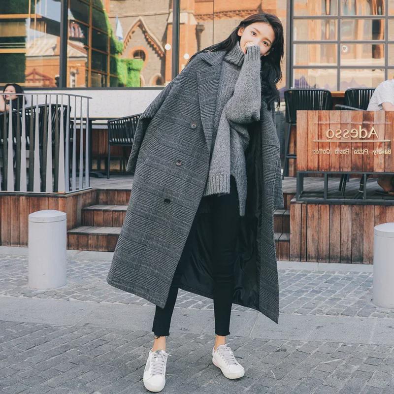 Women's Plaid Wool Coat, Padded Mid-Length Loose Korean Style for Winter 2025.