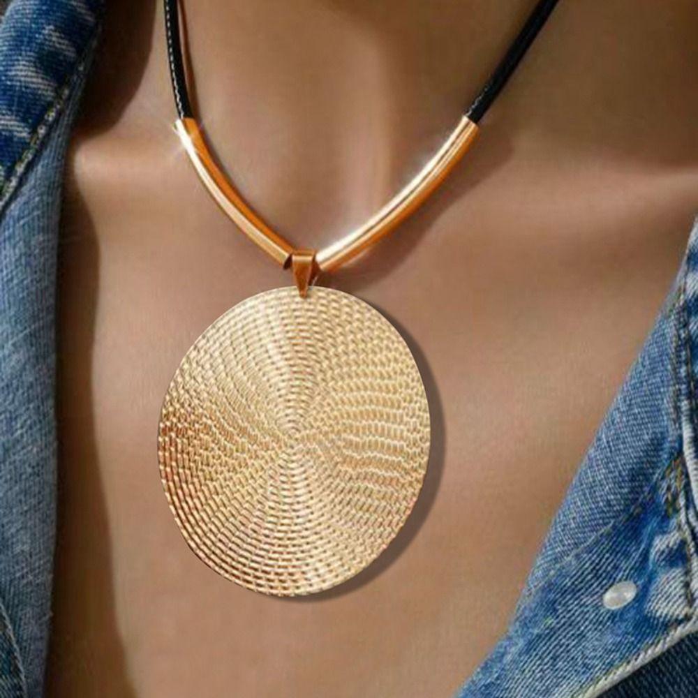 

Rope Chain Vintage Pendant Necklace Exaggerated Necklace Jewelry Holiday Party Gift gold 6cm round