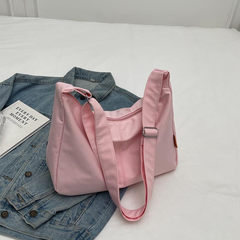 Oxford Cloth Saddle Bag For Women With Zipper Closure For Daily Use