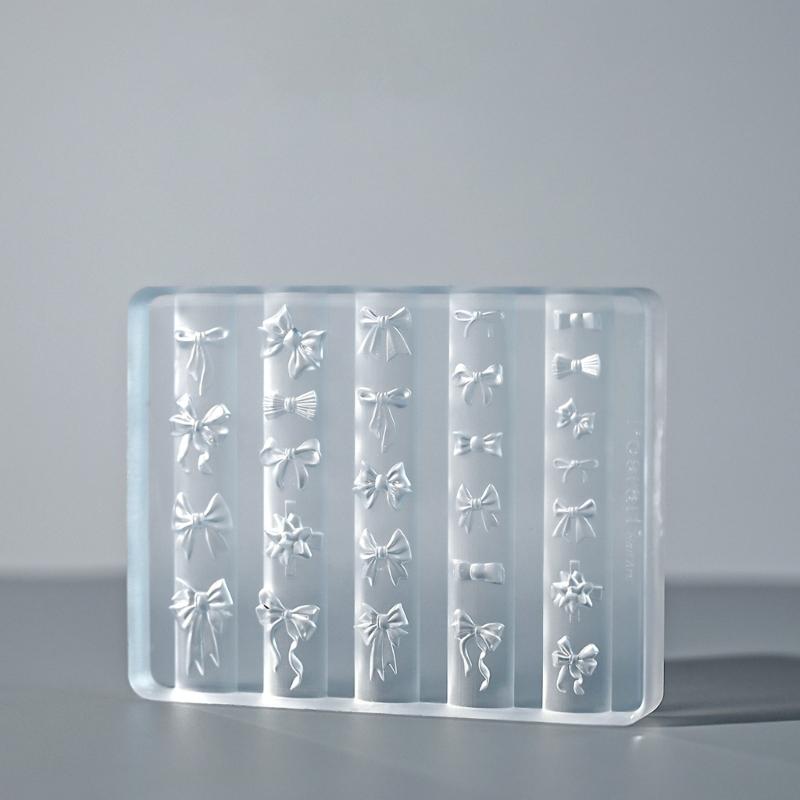 Reusable Heat Resistant Silicone Nail Mold With Elegant Bows Shape Manicure Mould For Home Salon and Travel Use