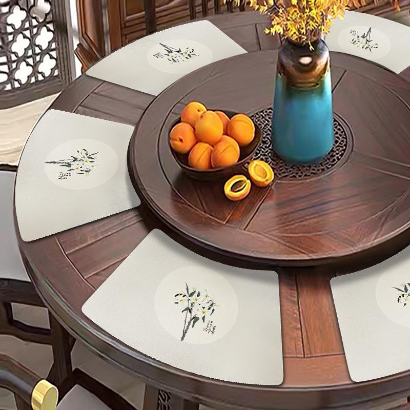 

Chinese Fan-Shaped PVC Leather Placemats for Round Tables Waterproof Oil-Resistant Heat-Insulated Dining Mats for Home Hotel Use 45x30cm 1pc