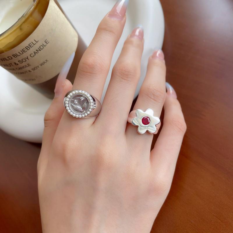 Sweet Floral Adjustable Women's Statement Ring - Trendy Personality Design, Popular Open Band for Index Finger.