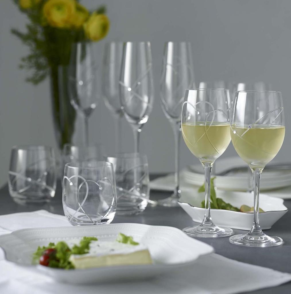[Officially Imported] Wedgwood Promises Two Hearts Wine Pair 58310700130
