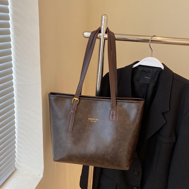 Retro simple large-capacity tote bag large bag 2025 new fashionable work commuter bag